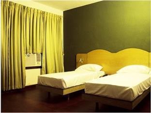 Ganga International Hotel Chennai Exterior foto